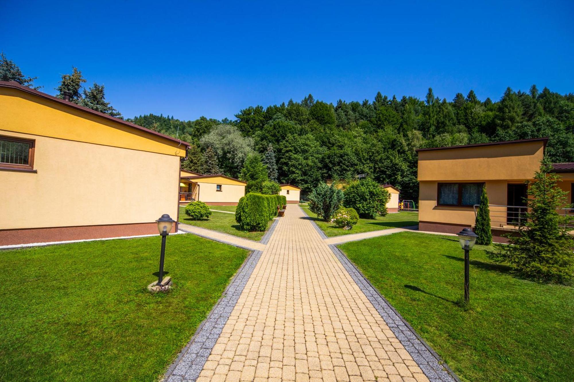 Ponikiew Resort Wadowice Ngoại thất bức ảnh