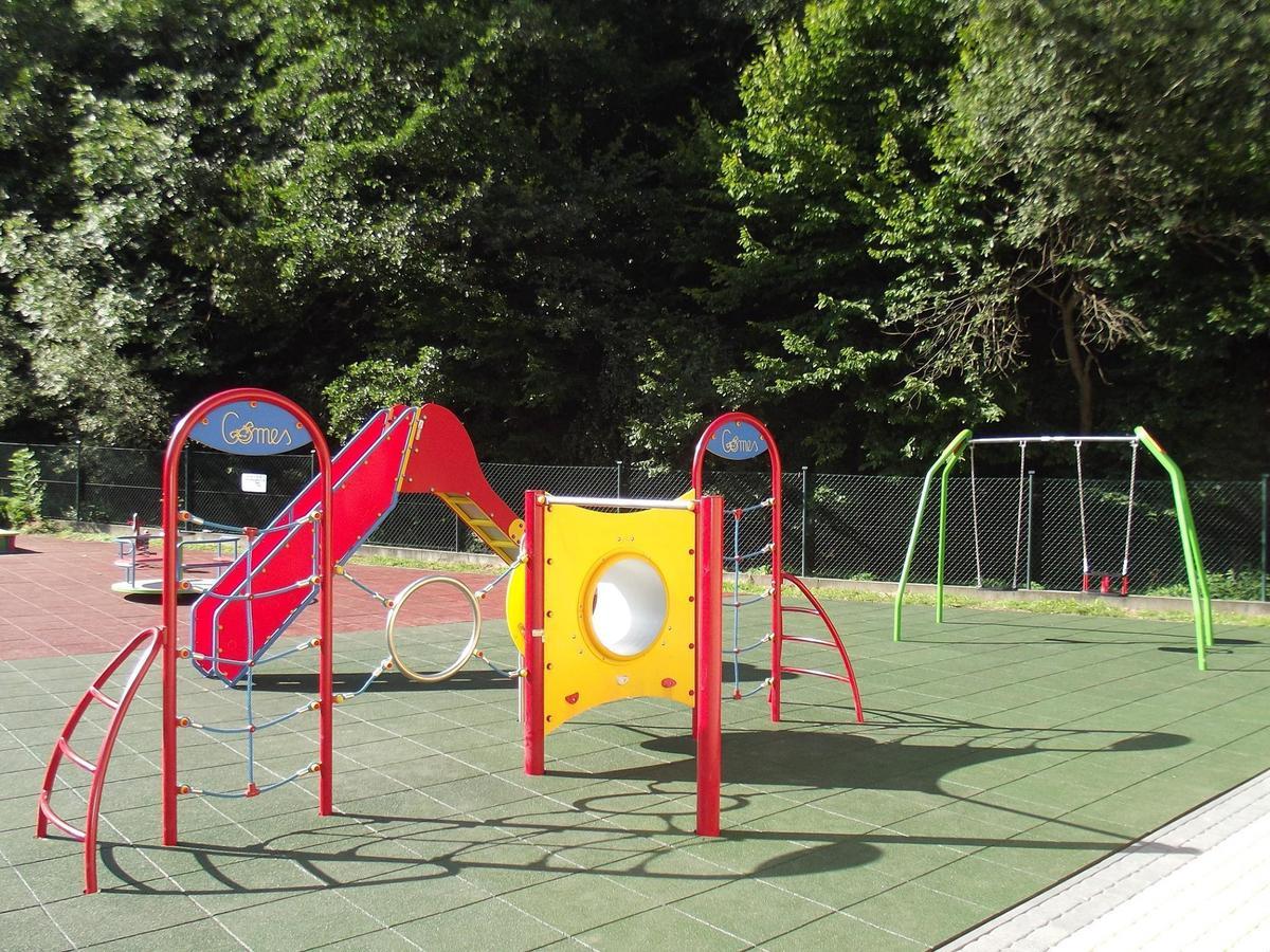 Ponikiew Resort Wadowice Ngoại thất bức ảnh